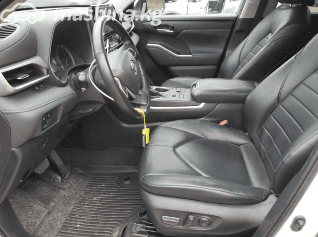 Toyota Highlander IV (U70) 2.4 AT 4WD