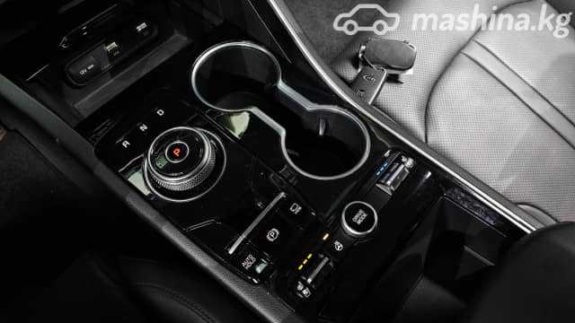 Kia K5 III LPi 2.0 AT
