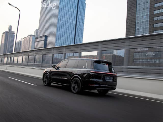 LiXiang L9 Рестайлинг 1.5hyb AT 4WD