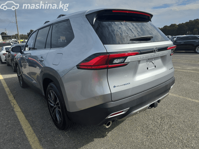 Toyota Grand Highlander 2.5hyb CVT 4WD