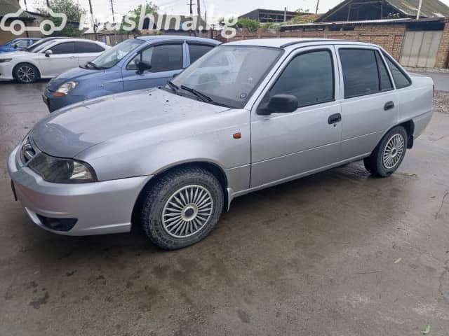 Daewoo Nexia I Рестайлинг 1.5 MT