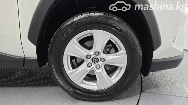 Toyota RAV4 V (XA50) 2.5 AT