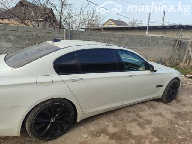 BMW 7 серии V (F01/F02/F04) 750i 4.4 AT