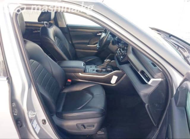 Toyota Highlander IV (U70) 2.5hyb AT 4WD