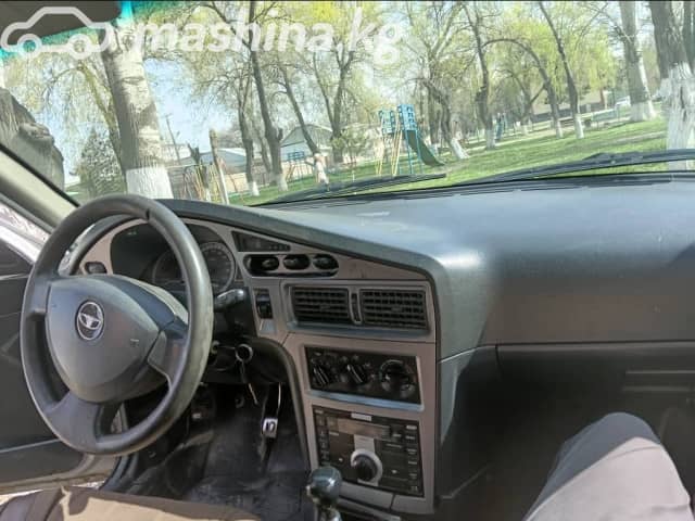 Daewoo Nexia I Рестайлинг 1.5 MT