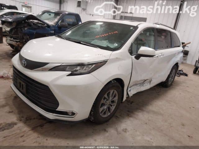 Toyota Sienna IV 2.5hyb AT