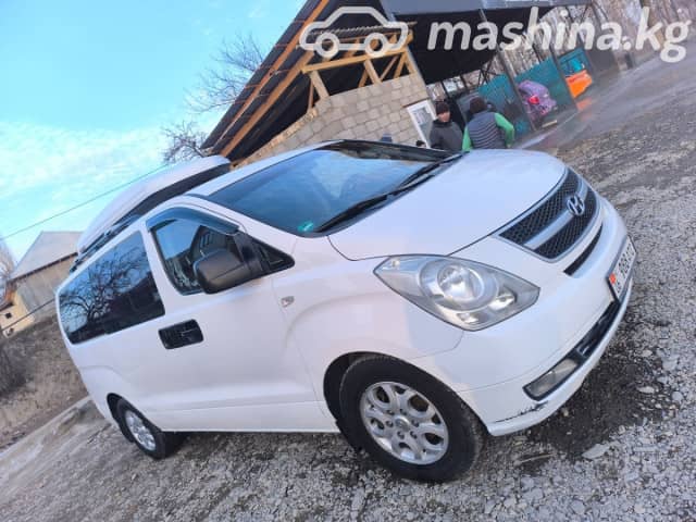 Hyundai Starex (H-1) II 2.5d MT