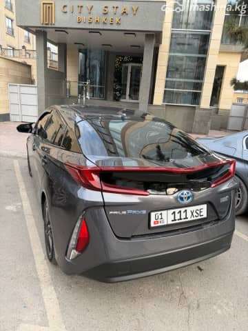 Toyota Prius IV Рестайлинг (XW50) 1.8hyb AT