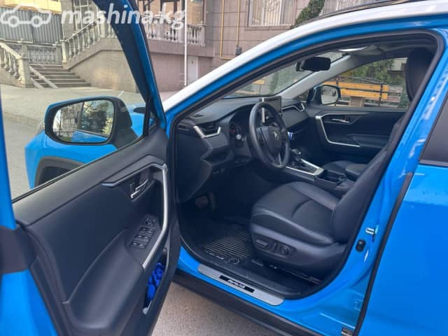 Toyota RAV4 V (XA50) 2.5 AT