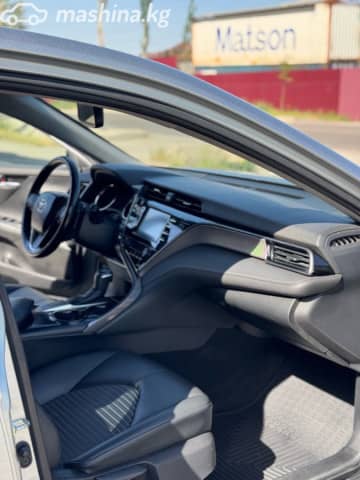 Toyota Camry VIII (XV70) 2.5 AT