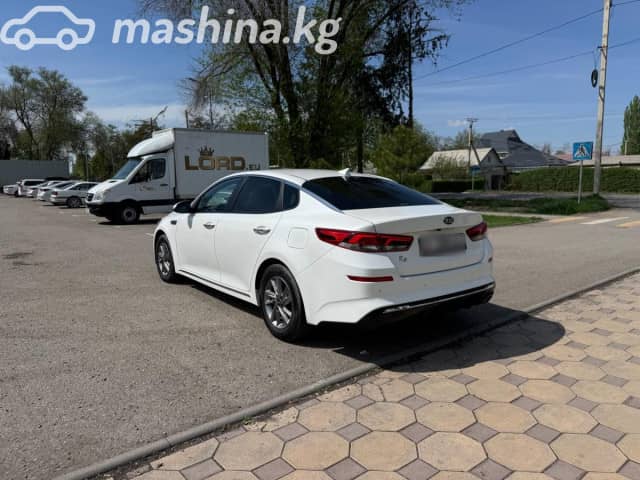 Kia K5 II 2.0 AT