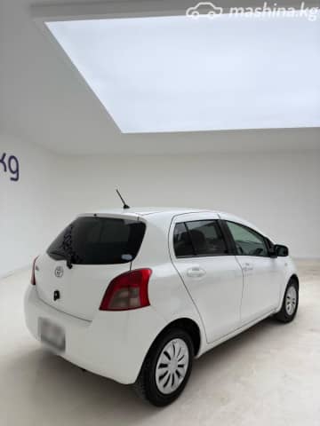 Toyota Vitz II (XP90) 1.3 CVT