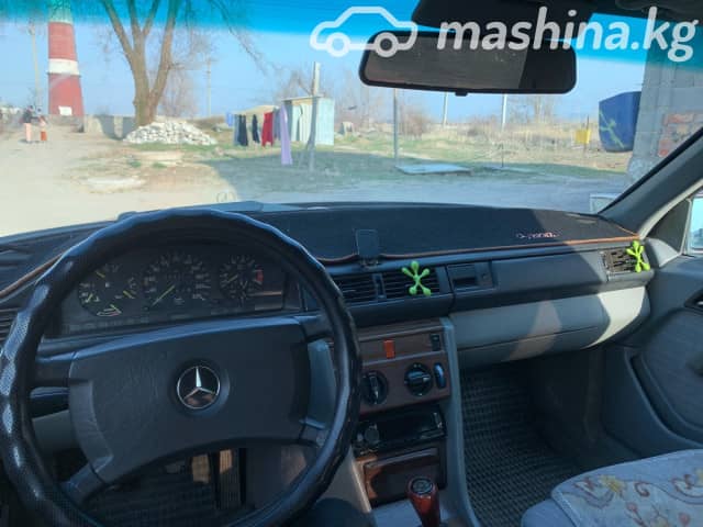 Mercedes-Benz W124 230 2.3 MT