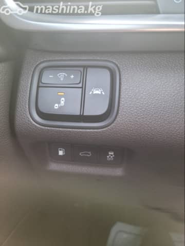 Kia K5 II 2.0 AT