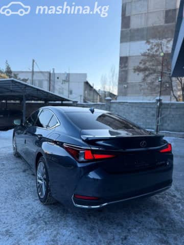 Lexus ES VII Рестайлинг 300h 2.5hyb CVT