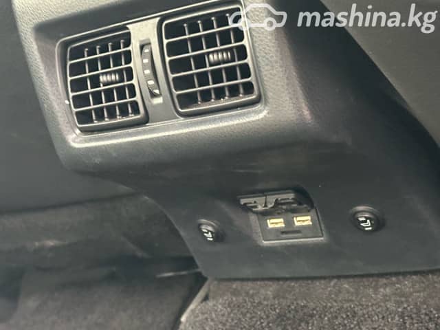 Toyota Camry (Japan) XV70 рестайлинг 2.5hyb AT