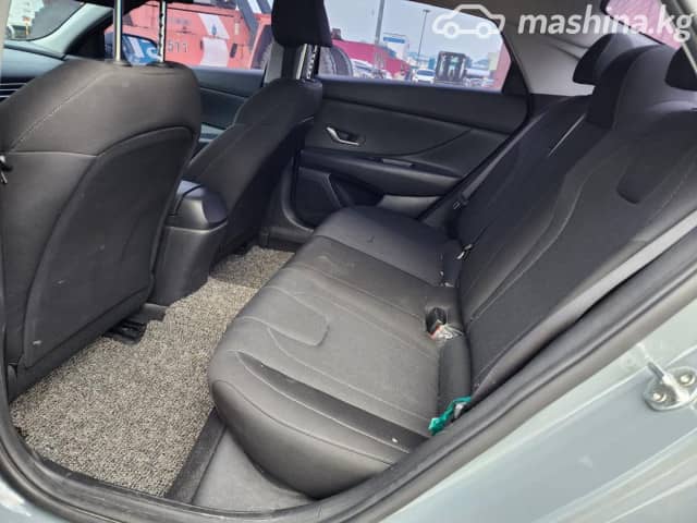 Hyundai Avante VII 1.6 AT