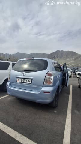 Toyota Corolla Verso I Рестайлинг 2 1.8 MT