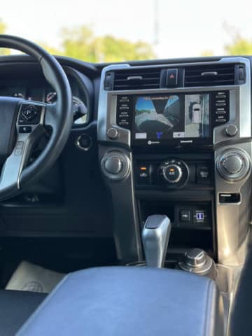 Toyota 4Runner V Рестайлинг 4.0 AT 4WD