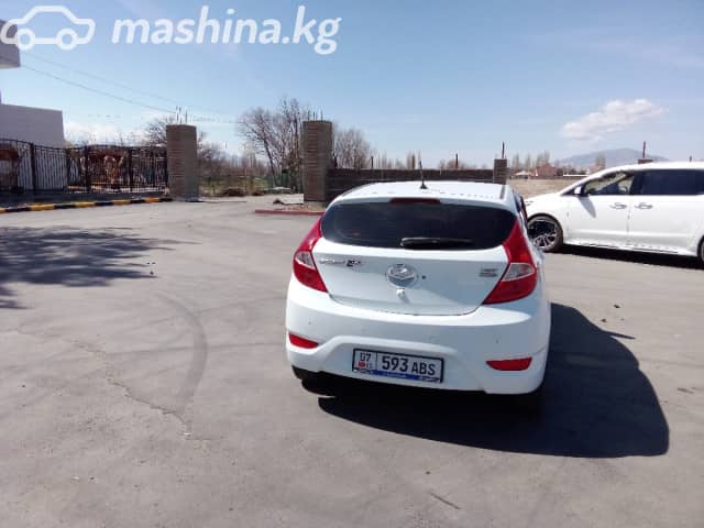 Hyundai Accent IV 1.6 AT