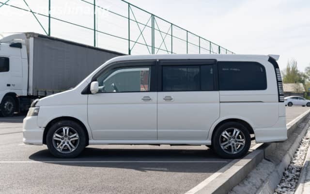 Honda Stepwgn II Рестайлинг Spada 2.4 AT