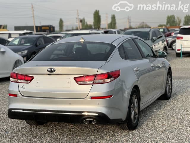 Kia K5 II 2.0 AT
