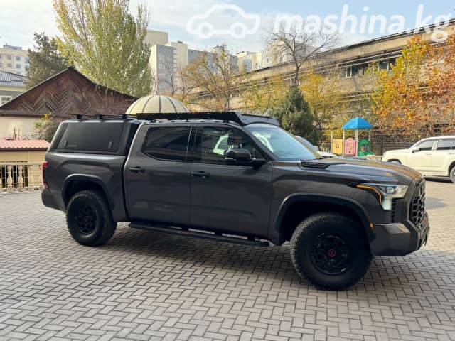 Toyota Tundra III CrewMax 3.5hyb AT 4WD