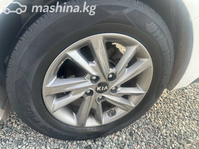 Kia K5 II 2.0 AT