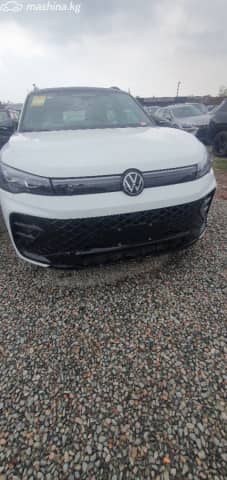 Volkswagen Tiguan III (China Market) 2.0 AMT 4WD