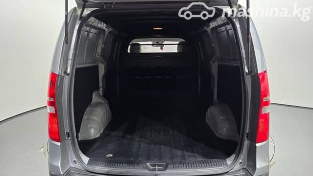Hyundai Starex (H-1) II Рестайлинг 2 2.5d AT