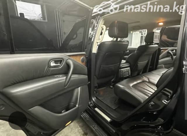 Infiniti QX56 III QX56 5.6 AT 4WD