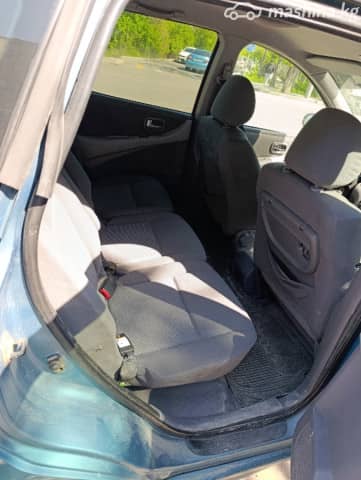 Nissan Almera Tino 1.8 MT