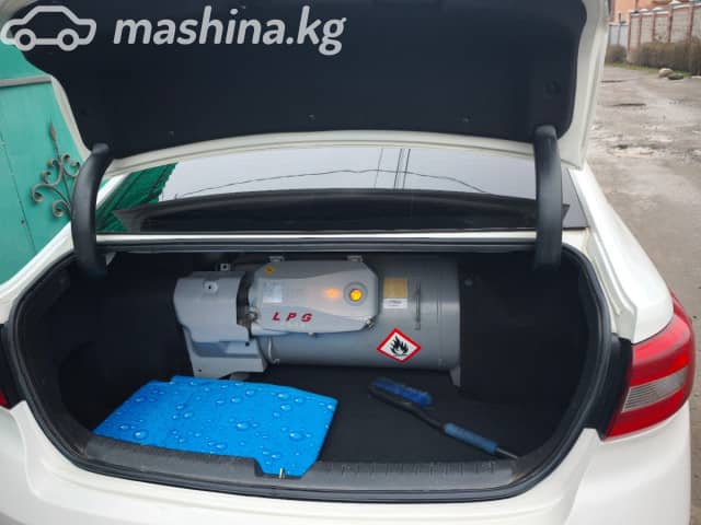 Hyundai Sonata VII (LF) LPi 2.0 AT