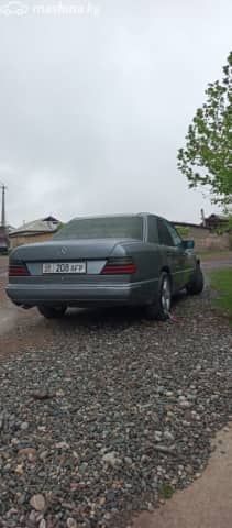 Mercedes-Benz S-Класс II (W126) 260 2.6 MT