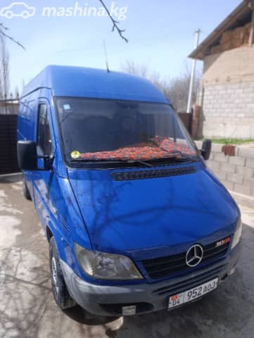 Mercedes-Benz Бортовой (6х2)