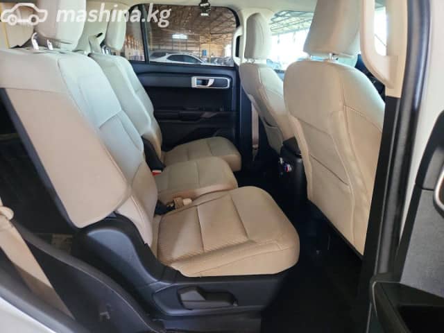 Ford Explorer V Рестайлинг 2.3 AT