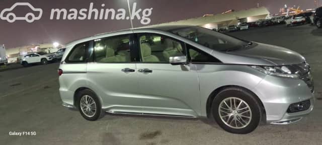 Honda Odyssey V Рестайлинг 2.4 CVT