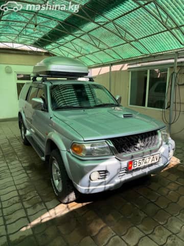 Mitsubishi Pajero Sport I Рестайлинг 2.5d MT 4WD