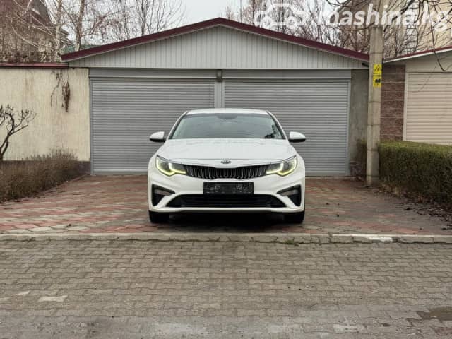 Kia K5 II 2.0 AT