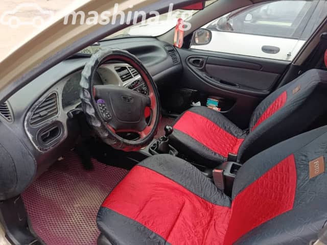 Chevrolet Lanos I 1.5 MT