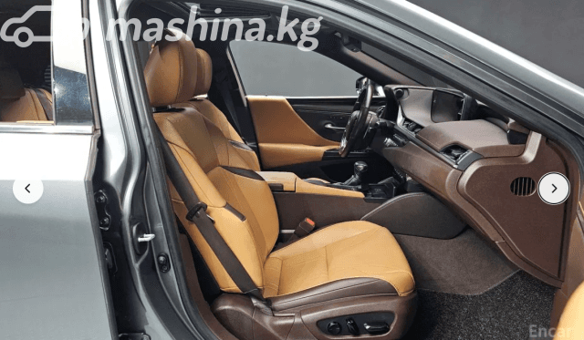 Lexus ES VII 300h 2.5hyb CVT