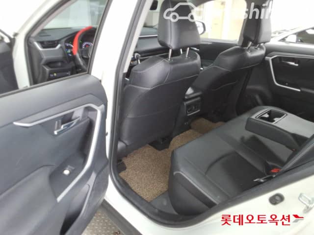 Toyota RAV4 V (XA50) 2.5hyb AT