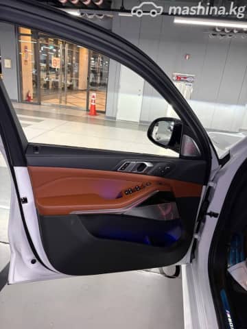 BMW X5 IV (G05/G18) Рестайлинг M60i 4.4 AT 4WD