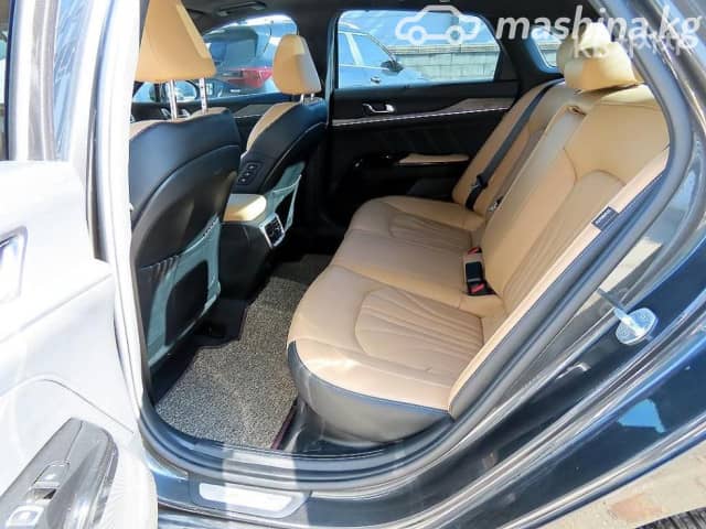 Kia K5 III 2.0hyb AT