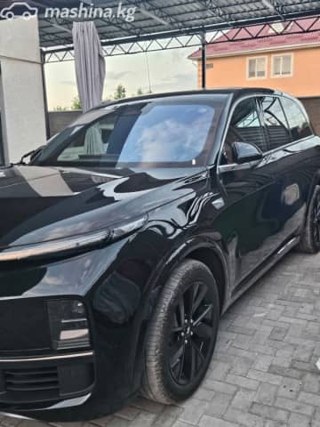 LiXiang L8 Рестайлинг 1.5hyb AT 4WD