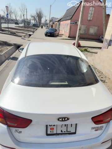 Kia K5 II 2.0 AT