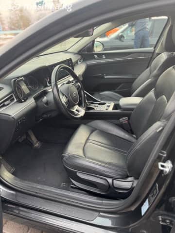 Kia K5 III LPi 2.0 AT