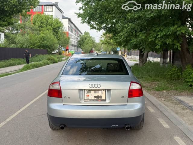Audi A4 II (B6) 1.8 AT 4WD