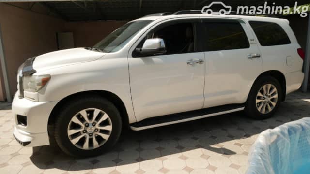 Toyota Sequoia II 5.7 AT 4WD