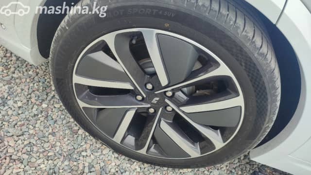 LiXiang L7 Max 1.5hyb AT 4WD